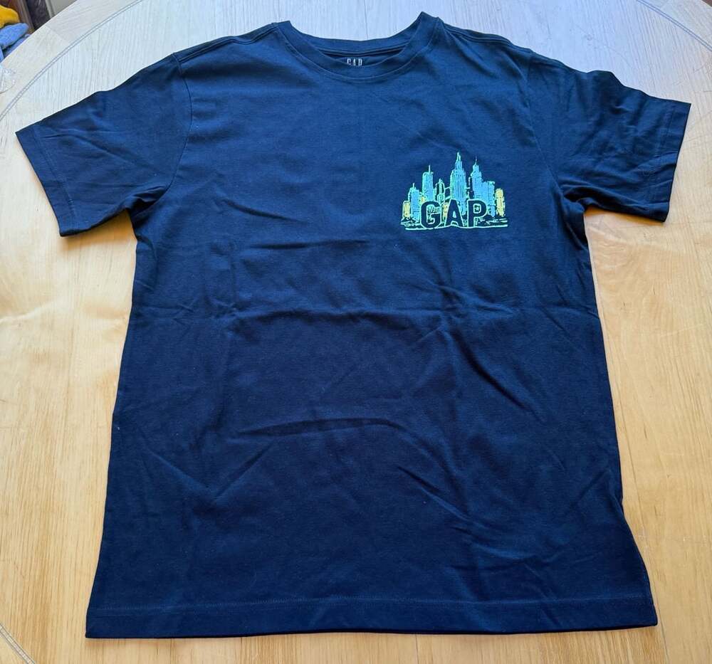 Gap New York City Skyline Graphic T-Shirt